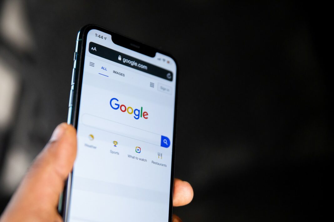 phone with google interface