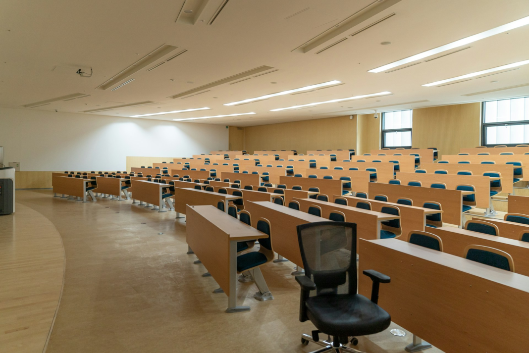 Practitioners at the Podium: The Teaching CISOs to Watch